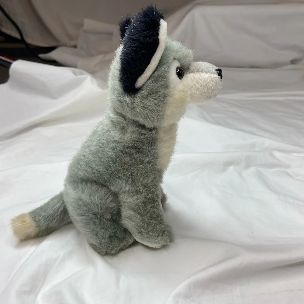 N/A soft grey